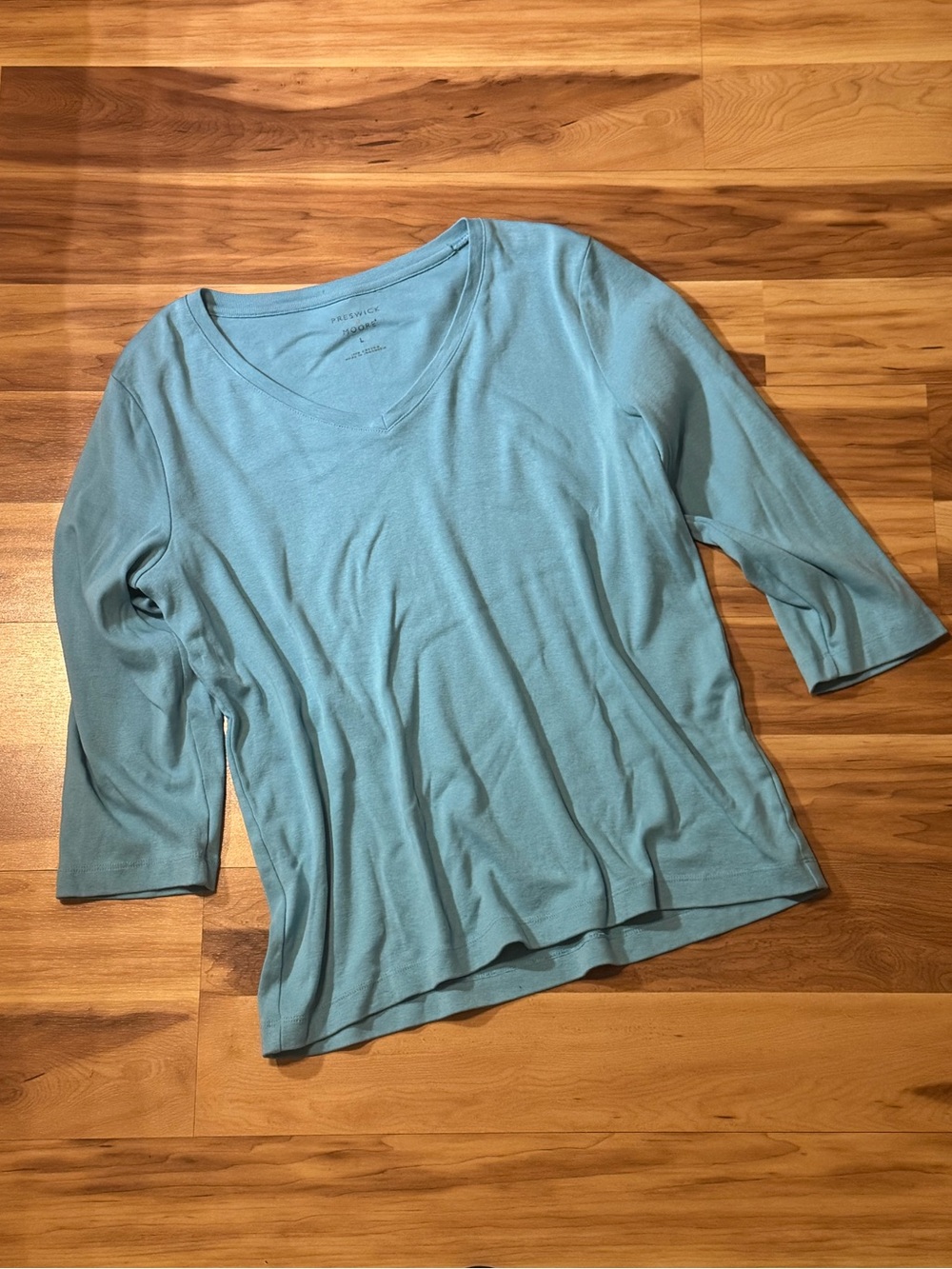 Preswick & Moore | Light Blue V-Neck Long Sleeve Tee